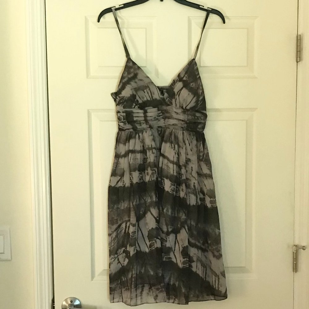 AZIZ CHIFFON PARTY/COCKTAIL DRESS  SIZE M  in colors Gray and Black